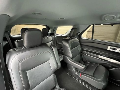 Used 2023 Ford Explorer Limited w/ Equipment Group 301A image 27