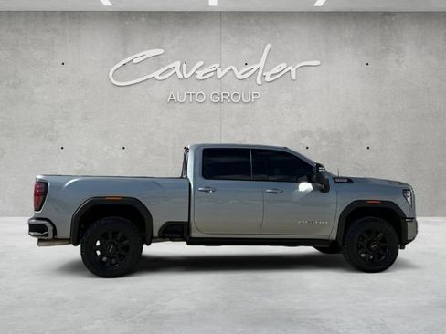 Used 2024 GMC Sierra 2500 AT4 w/ AT4 Premium Plus Package image 17