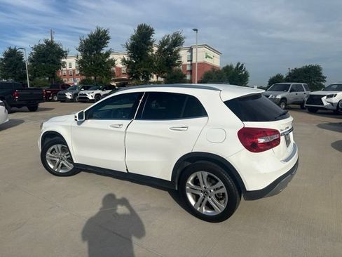 Used 2019 Mercedes-Benz GLA 250 4MATIC image 4