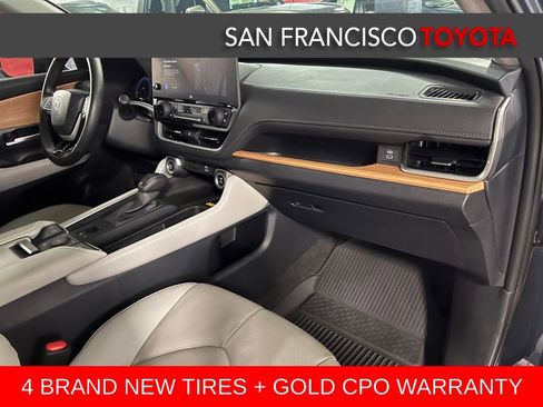 Certified 2024 Toyota Grand Highlander AWD image 24