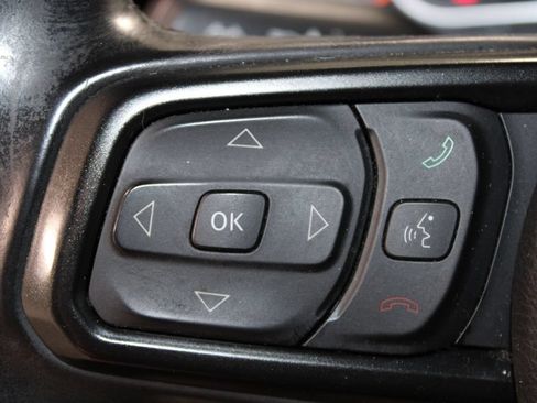 Used 2018 Jeep Wrangler Unlimited Sport AWD/4WD image 19