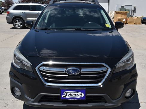 Used 2018 Subaru Outback 2.5i Limited AWD/4WD image 2