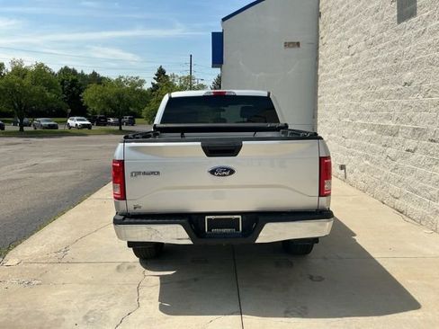 Used 2015 Ford F150 XLT AWD/4WD image 9