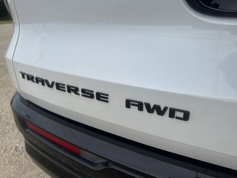 Used 2024 Chevrolet Traverse RS w/ LPO, Floor Liner Package image 11