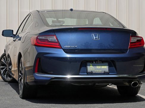 Used 2017 Honda Accord EX image 5