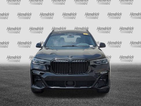 Used 2021 BMW X7 xDrive40i w/ M Sport Package AWD/4WD image 3
