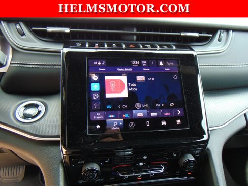 Certified 2024 Jeep Grand Cherokee Altitude RWD image 25