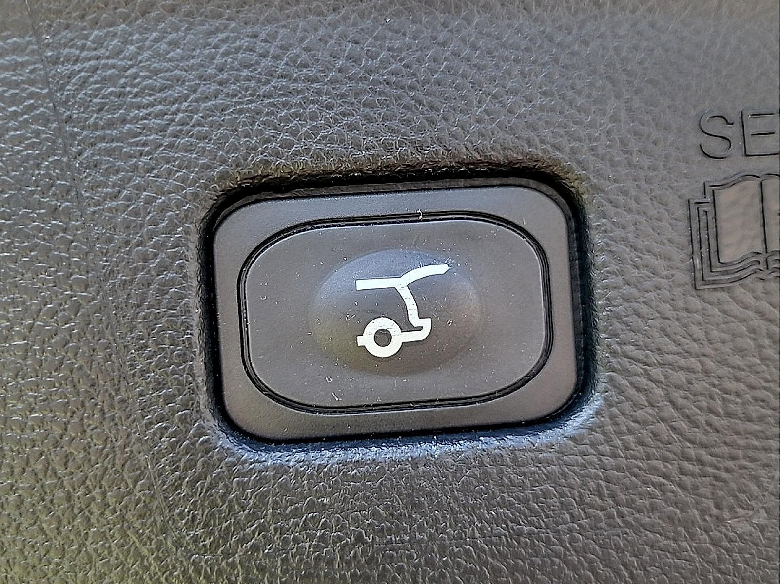 Used 2022 Ford Edge ST AWD/4WD image 28