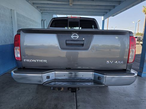 Used 2016 Nissan Frontier SV AWD/4WD image 4