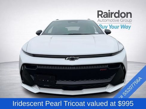 Used 2025 Chevrolet Equinox EV RS w/ LPO, All-Weather Mat Package FWD image 2