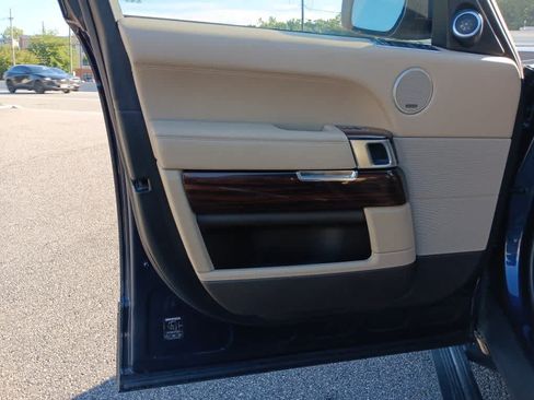Used 2015 Land Rover Range Rover HSE AWD/4WD image 33