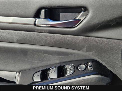 Used 2024 Nissan Altima 2.5 SL image 15
