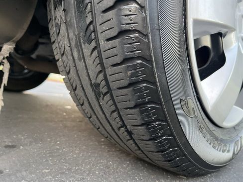 Used 2001 Toyota Corolla LE image 19