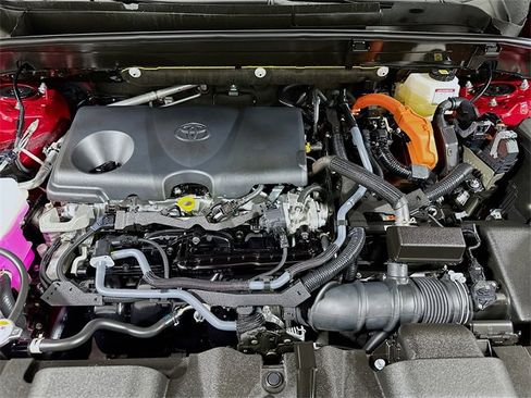 Used 2024 Toyota Venza Limited image 23