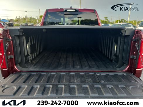 Used 2025 RAM 1500 Tungsten AWD/4WD image 10