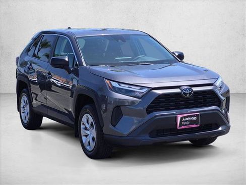 Used 2023 Toyota RAV4 LE FWD image 3
