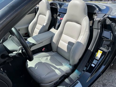 Used 2009 Chevrolet Corvette Convertible w/ Preferred Equipment Group image 21