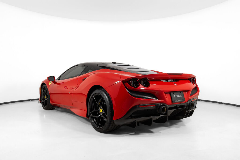 Used 2022 Ferrari F8 Tributo RWD image 4