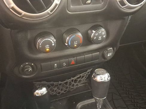 Used 2013 Jeep Wrangler Unlimited Sport AWD/4WD image 19
