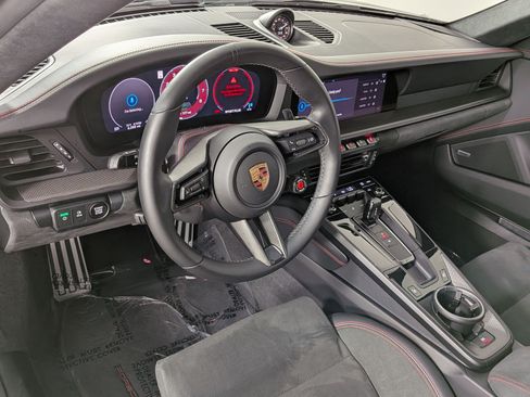 Certified 2026 Porsche 911 Carrera GTS RWD image 4