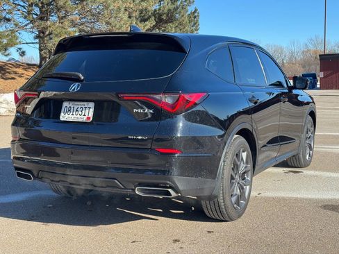 Used 2023 Acura MDX A-Spec image 3