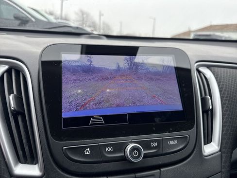 Used 2024 Chevrolet Malibu LT w/ Midnight Edition image 16