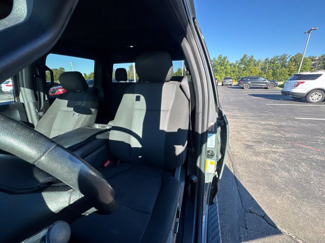 Used 2018 Ford F150 XLT w/ Equipment Group 302A Luxury AWD/4WD image 10
