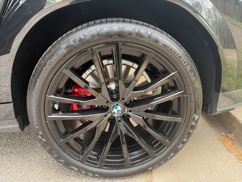 Certified 2024 BMW X6 M60i w/ Dynamic Handling Package image 13