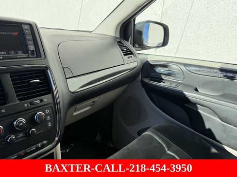 Used 2017 Dodge Grand Caravan SE w/ Power Window Group image 25