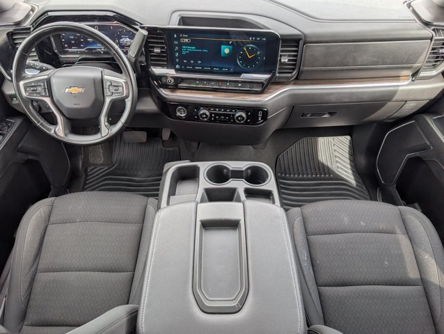 Used 2024 Chevrolet Silverado 1500 LT AWD/4WD image 5