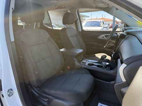Used 2020 Chevrolet Traverse LS w/ LPO, Blackout Package FWD image 9