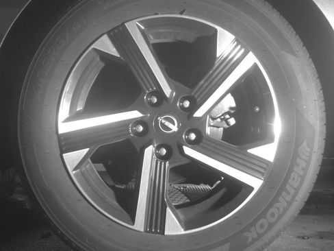 Used 2025 Nissan Sentra SV FWD image 14