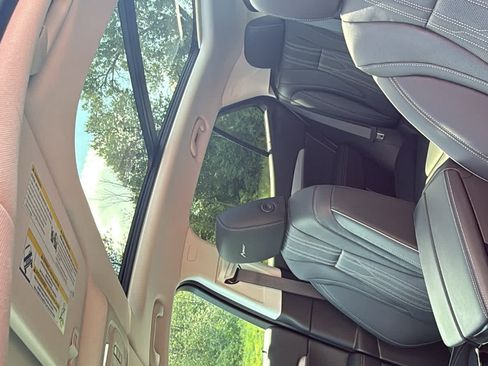 Certified 2024 Buick Envision Avenir AWD/4WD image 22
