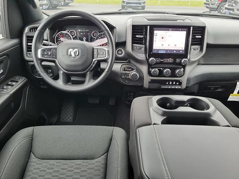 New 2026 RAM 1500 Express AWD/4WD image 10