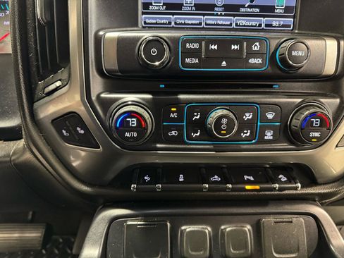 Used 2015 Chevrolet Silverado 1500 LTZ Z71 w/ LTZ Plus Package AWD/4WD image 17