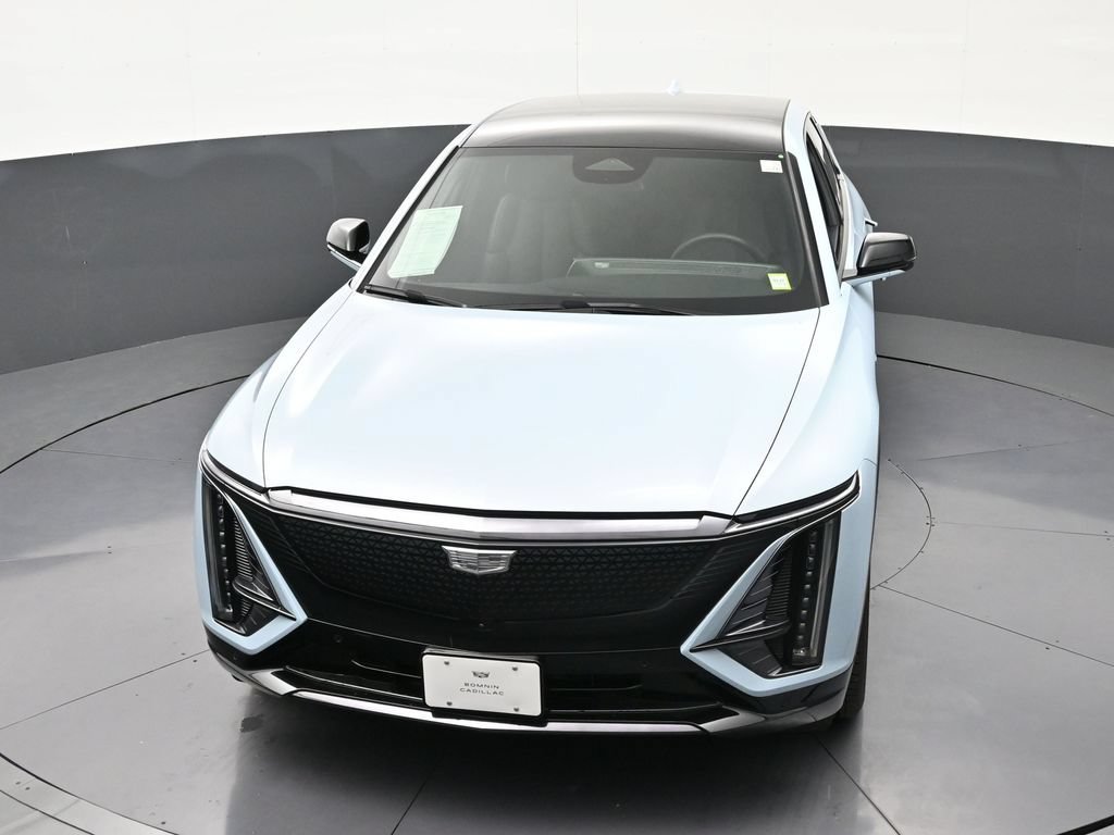 Used 2025 Cadillac Lyriq Sport AWD/4WD image 23