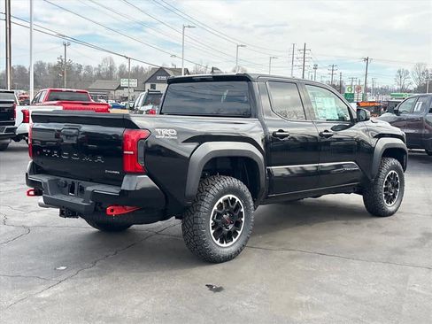 New 2025 Toyota Tacoma TRD Off-Road image 3