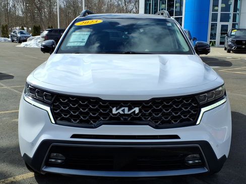 Used 2023 Kia Sorento SX Prestige image 2