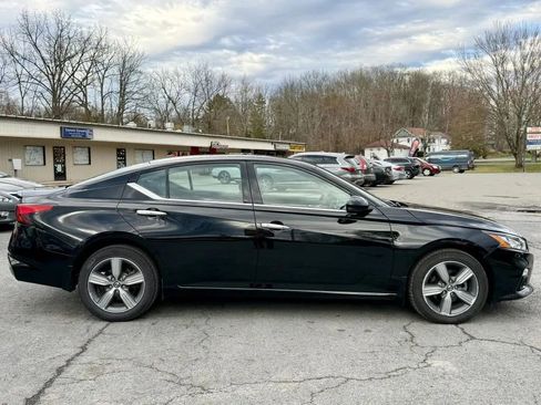 Used 2019 Nissan Altima 2.5 SV AWD/4WD image 9