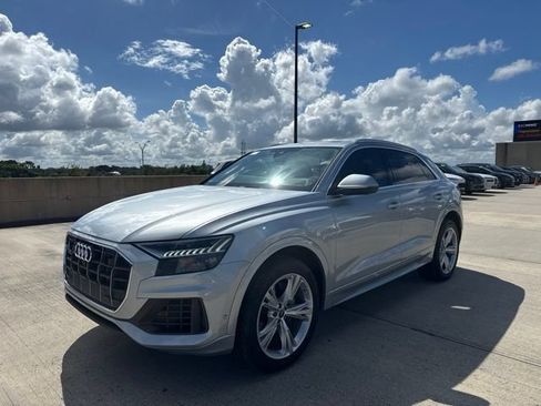 Used 2023 Audi Q8 Premium Plus AWD/4WD image 7