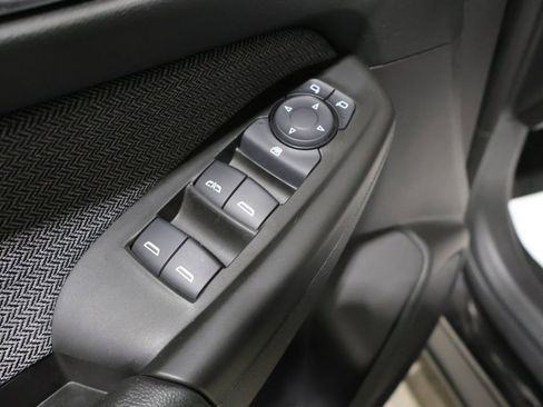 Used 2025 Chevrolet TrailBlazer LT AWD/4WD image 13