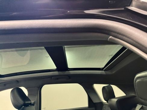 Used 2022 Lincoln Corsair Reserve w/ Elements Package image 9