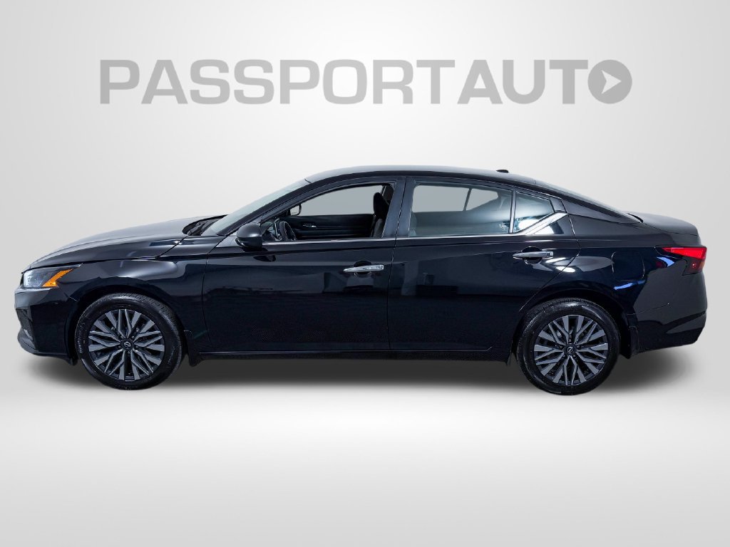 Certified 2024 Nissan Altima 2.5 SV AWD/4WD image 10