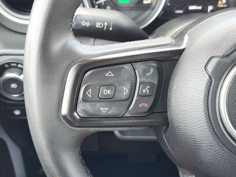 Used 2023 Jeep Wrangler Unlimited w/ Sun & Screen Package AWD/4WD image 39