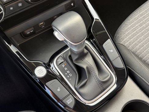 Certified 2025 Kia Soul EX FWD image 28