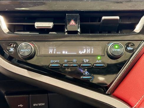 Used 2021 Toyota Camry XSE FWD image 14