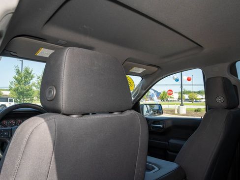 Used 2020 Chevrolet Silverado 1500 Custom Trail Boss w/ Custom Convenience Package AWD/4WD image 13