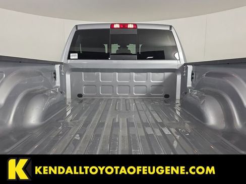 Used 2024 RAM 2500 Tradesman w/ Chrome Appearance Group AWD/4WD image 11