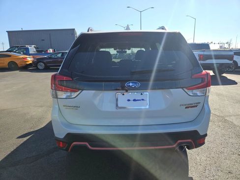 Used 2019 Subaru Forester Sport image 3