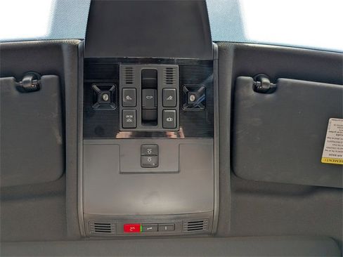 Used 2024 Volkswagen Tiguan SE R-Line w/ MDO Package, Three-Row image 26